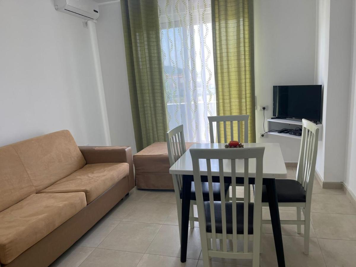 Migi Residence Драч Екстериор снимка