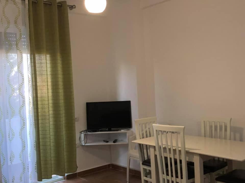 Migi Residence Драч Екстериор снимка