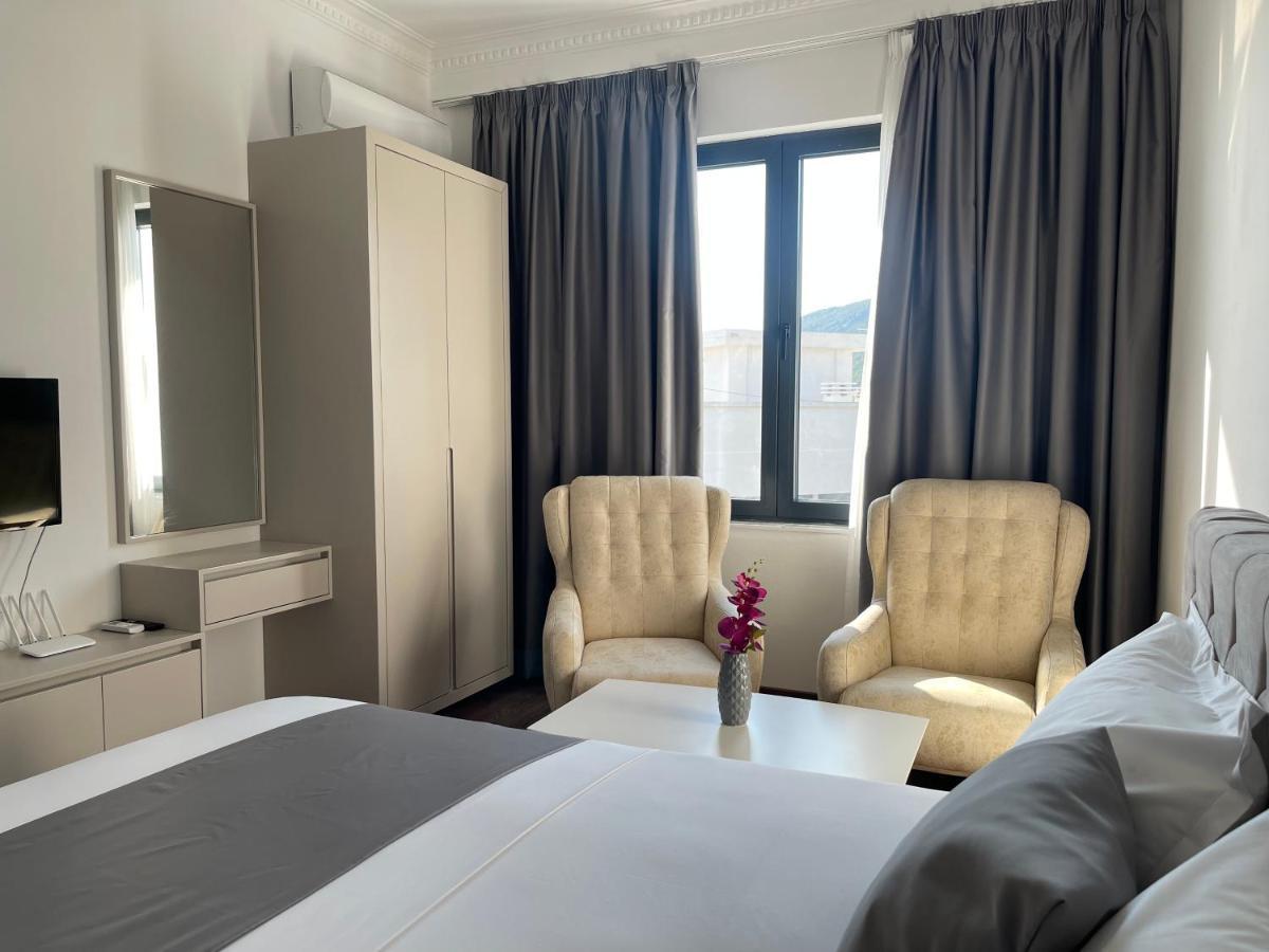 Migi Residence Драч Екстериор снимка